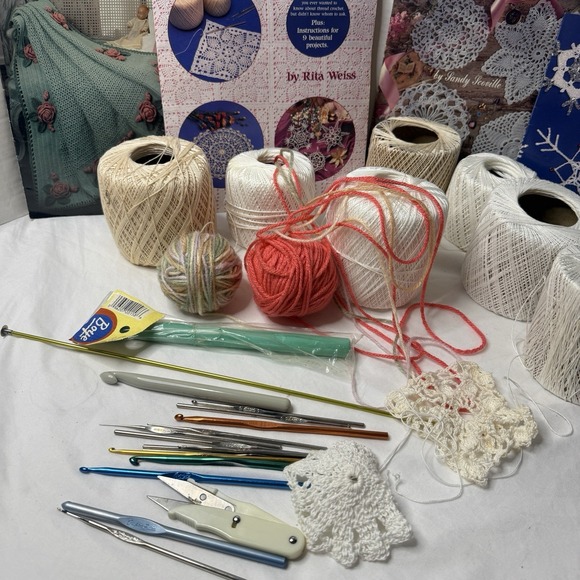 Lot Vintage Knitting Crochet Needles Assorted Size Bates Boye Books String Yarn - Picture 7 of 14